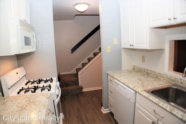 Building Photo - 11603 E Briar Patch Dr
