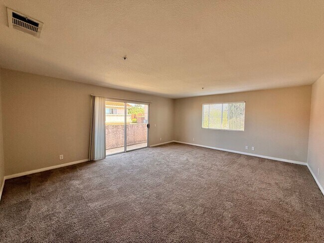 Foto del edificio - 1413 Janis Lynn Ln