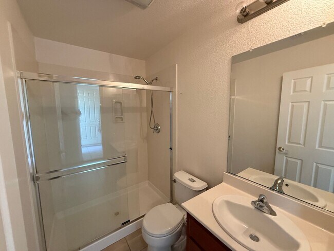 Foto del edificio - 3380 Bridgeway Lakes Dr