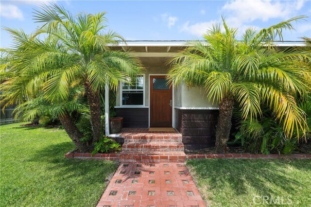 Building Photo - 324 Magnolia St