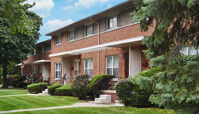 Building Photo - Stratford Villa - Oak Park, MI