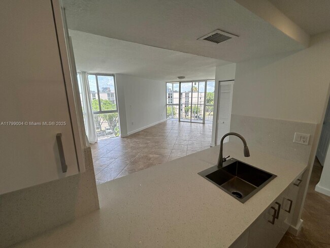Building Photo - 6995 NW 186th St