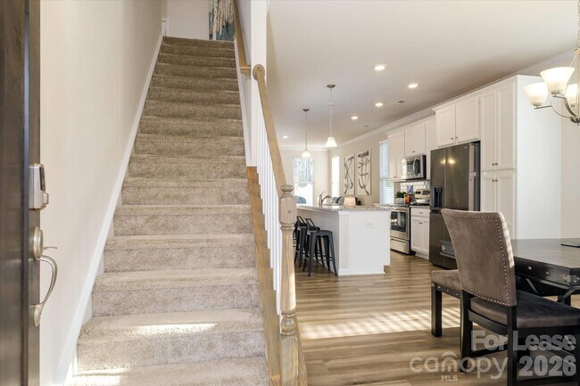 Building Photo - 8156 Merryvale Ln