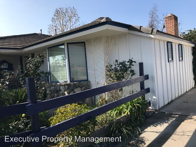 Building Photo - 221 Garnsey Ave
