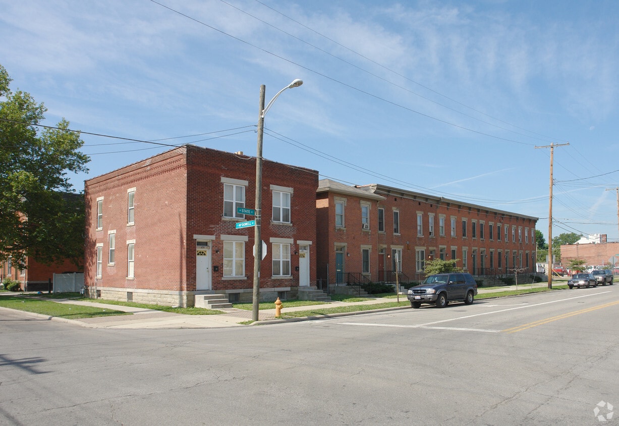 Primary Photo - 479-499 W State St