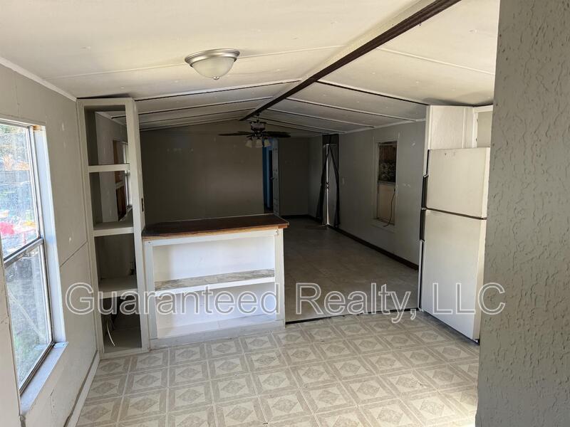 Foto del edificio - 725 N Chestnut Rd