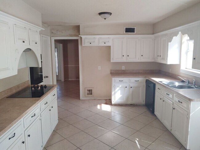 Foto del edificio - 14915 Oak Bluff Ct