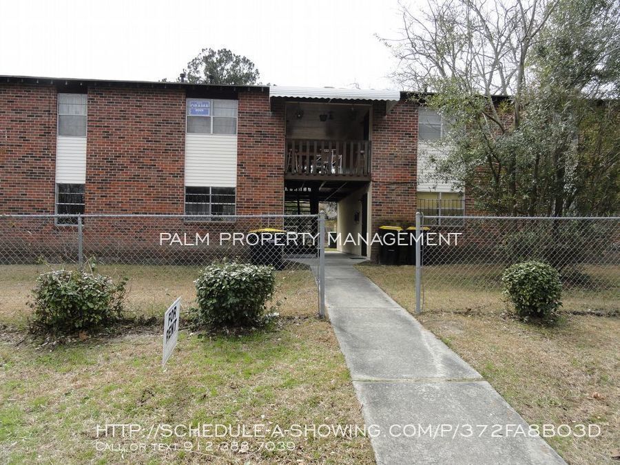 Primary Photo - 789 E Waldburg St
