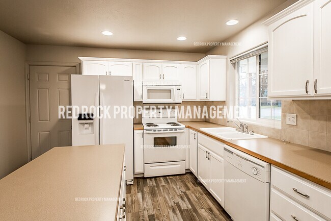 Foto del edificio - 1603 Drummond St