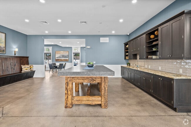 Community Room - VERDE Apartments