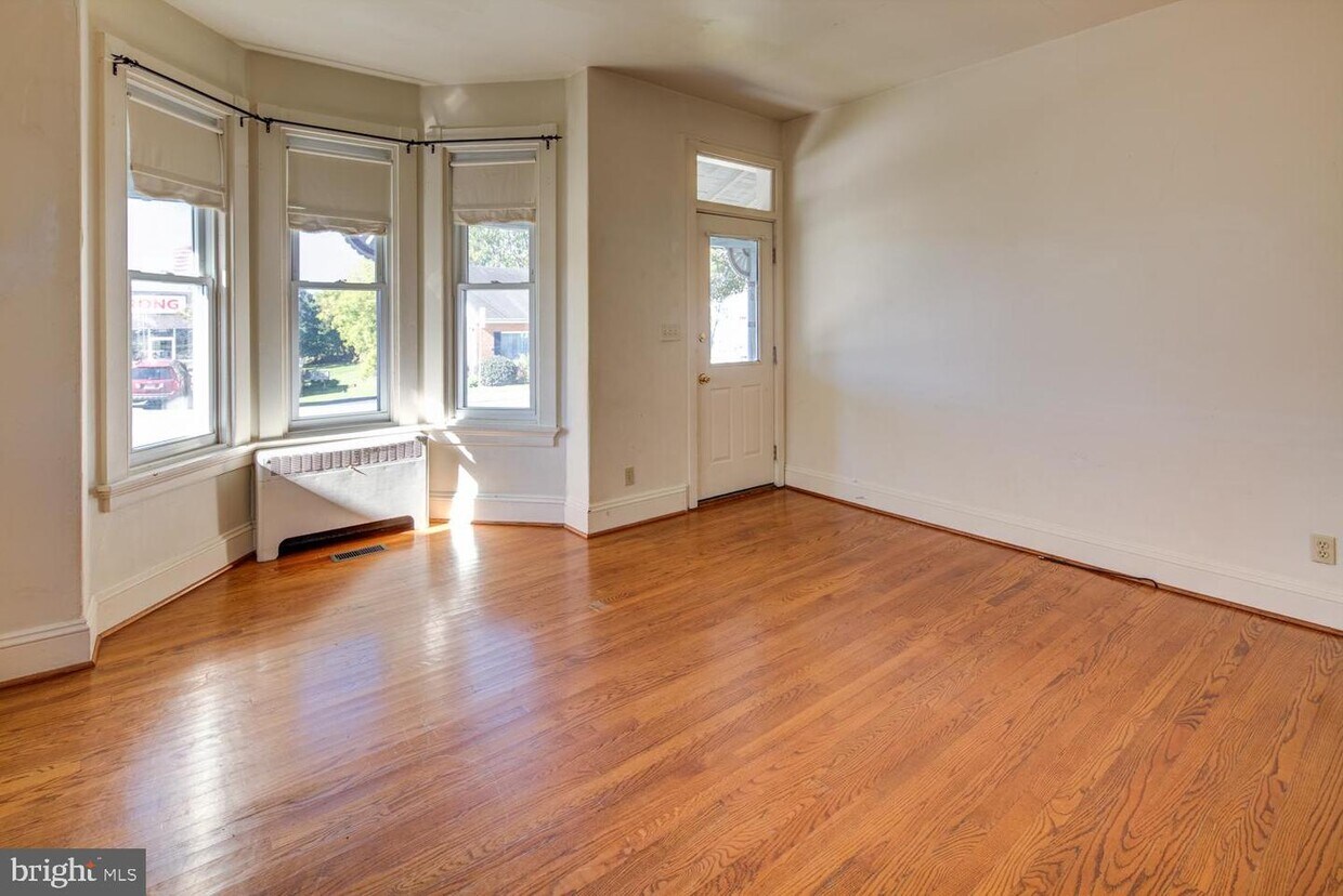 121 S Queen St, Rising Sun, MD 21911 House Rental in Rising Sun, MD