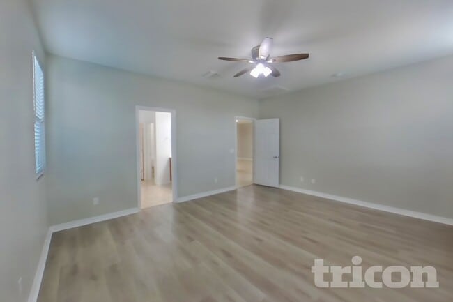 Building Photo - 34953 N Open Range Dr