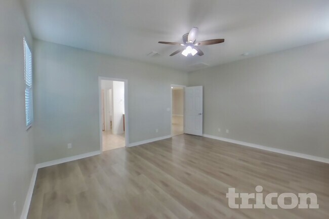 Foto del edificio - 34953 N Open Range Dr