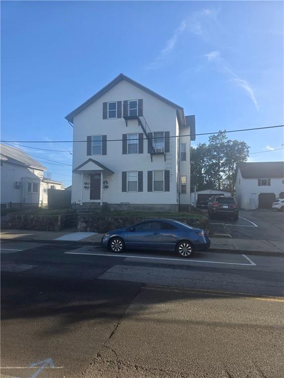 Primary Photo - 105 Central Ave