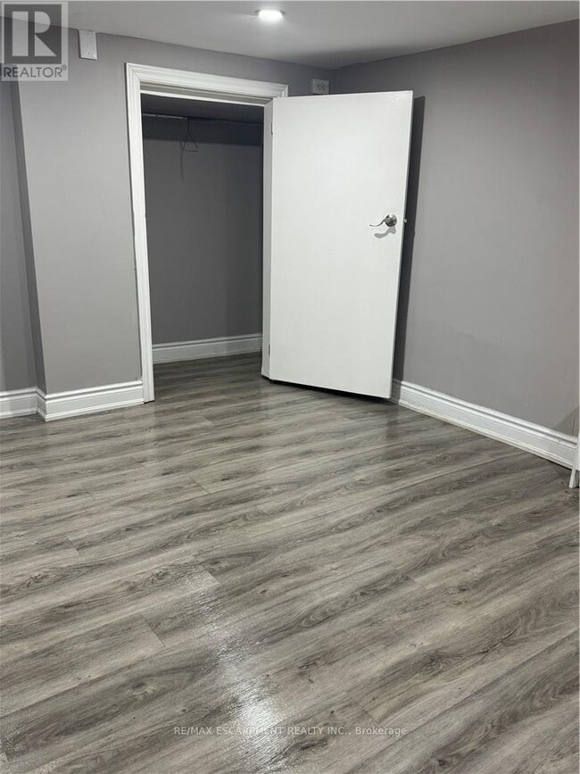 Building Photo - 267 Millen Rd