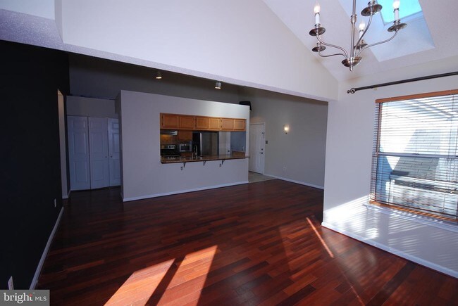 Building Photo - 14203 Wolf Creek Pl
