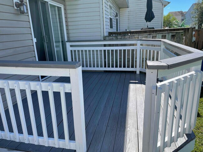 Foto del edificio - 5311 Abbeywood Ct
