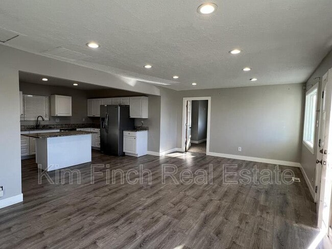 Building Photo - 4765 W 5215 S