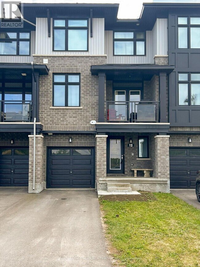 Photo du bâtiment - 12 Verglas Ln.