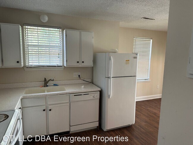 Building Photo - 3 br, 2 bath House - 1109 Hulon Lane