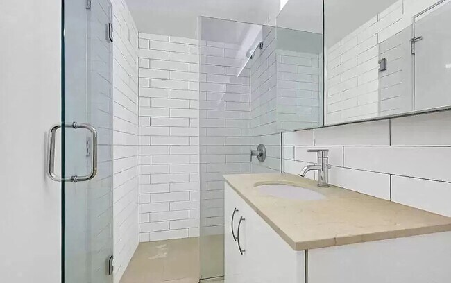 Building Photo - 167 Ludlow ST