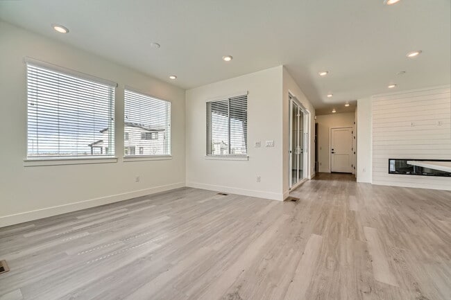 Building Photo - 1223 S Algonquian St