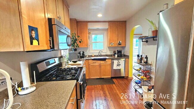 Foto del edificio - 2817 Idaho Ave S