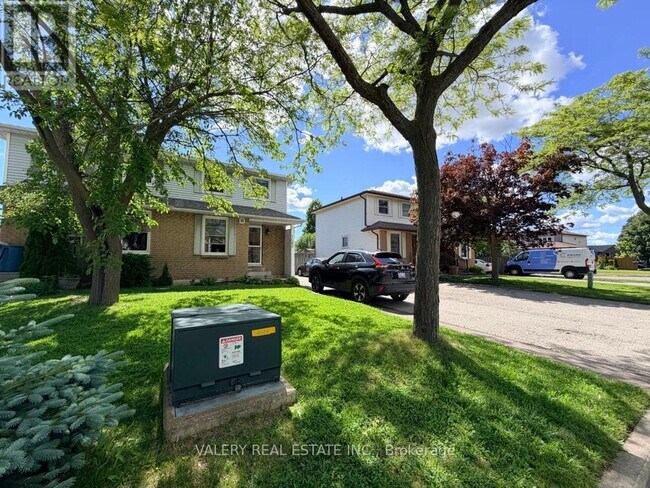 Photo du bâtiment - 1460 O'Hara Ct