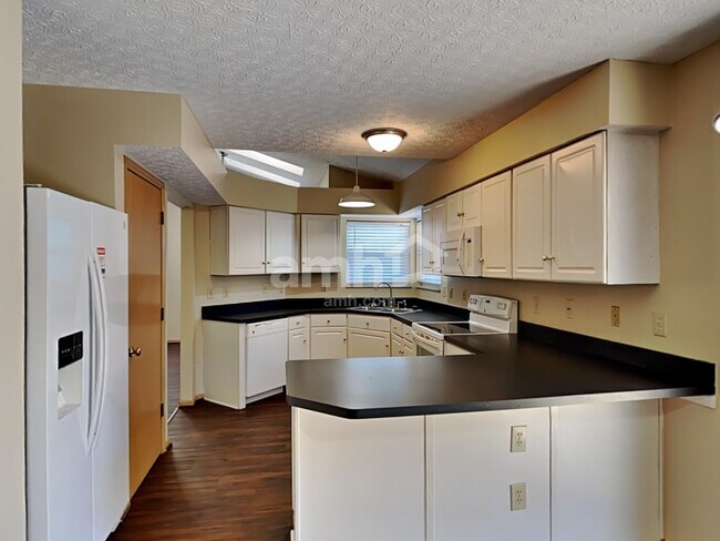 Foto del edificio - 3297 Draycott Ct