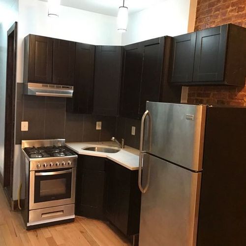 Foto principal - 886 Flushing Ave