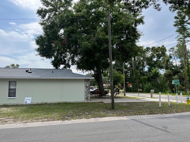 Building Photo - 3802 W Hamilton Ave