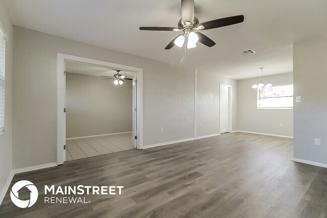 Foto del edificio - 13228 Grand Terrace Dr