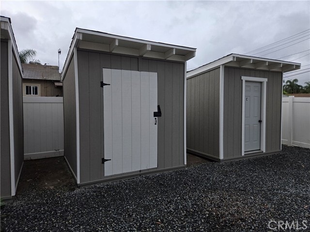 Building Photo - 136 N Sheridan St