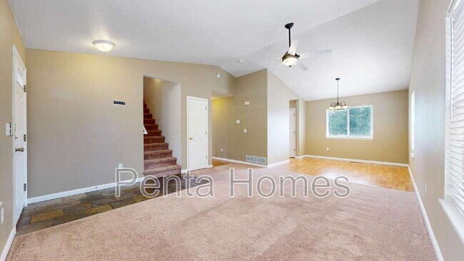 Foto del edificio - 826 Glenwall Dr