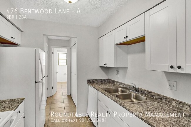 Building Photo - 476 Bentwood Ln