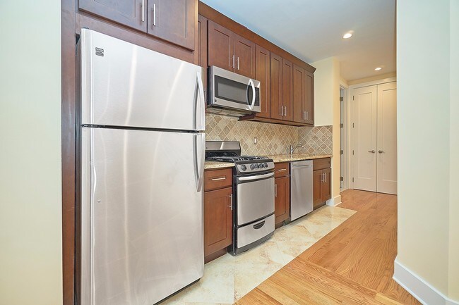 Building Photo - 580 W 172nd St
