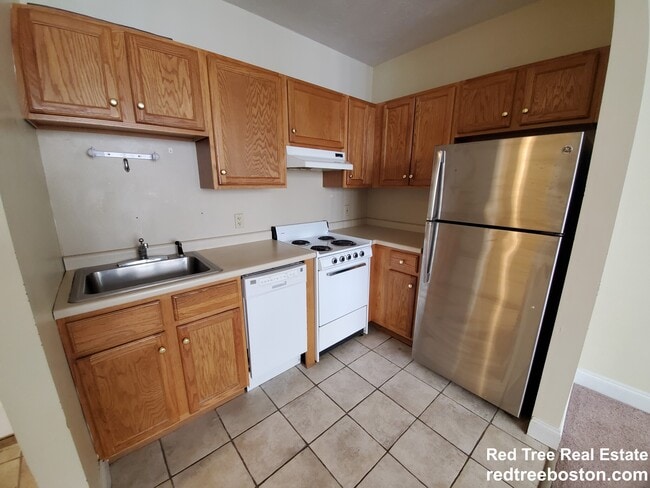 Building Photo - 15 Pearl St