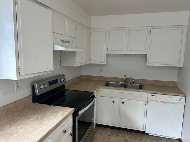 Foto del edificio - 417 S Highland Ave