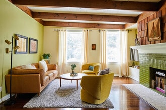 Building Photo - 3308 Cliff Rd