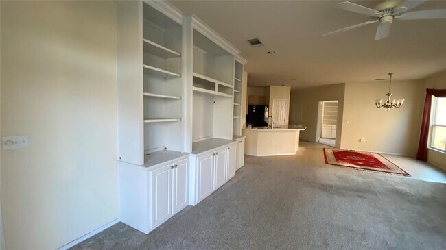 Building Photo - 102 Sunbird Ct