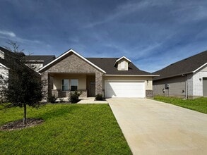 Building Photo - 506 Sandy Gln Ln