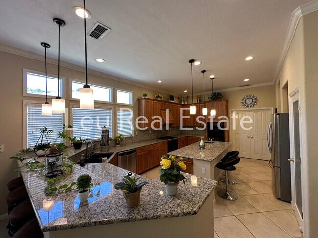 Foto del edificio - 131 Gage Ct