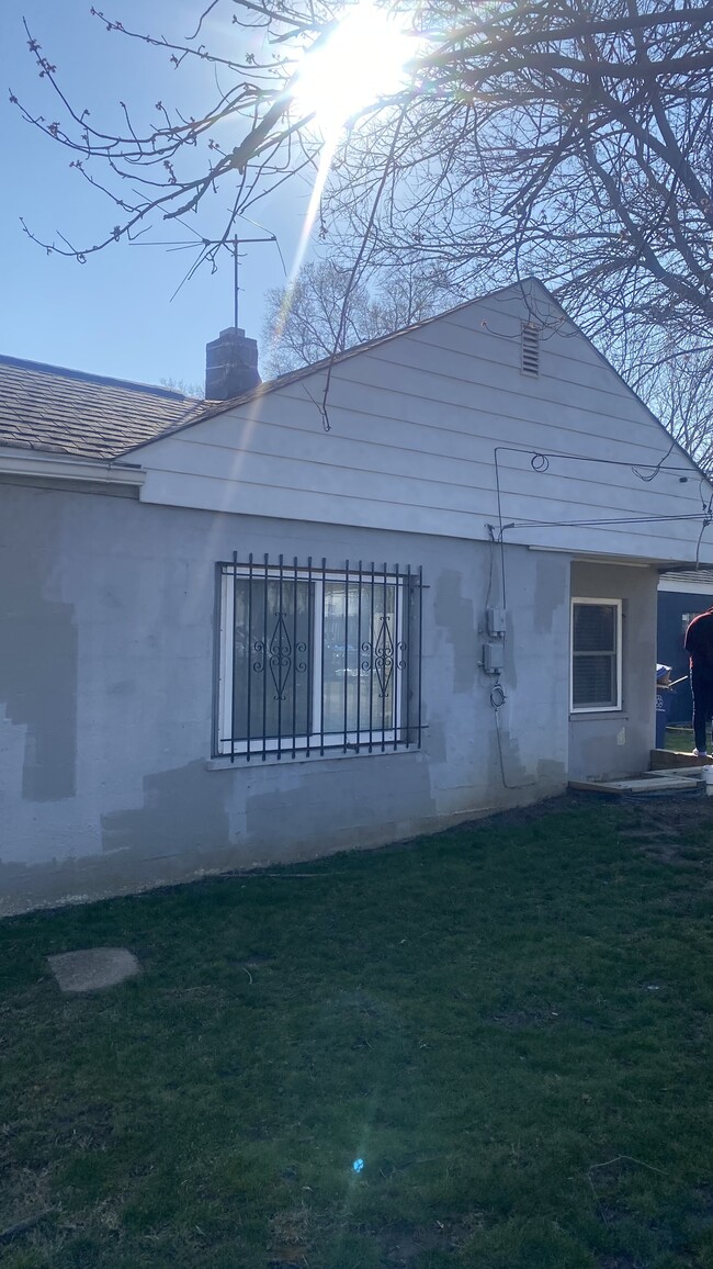 Foto del edificio - 655-655 S Wheatland Ave