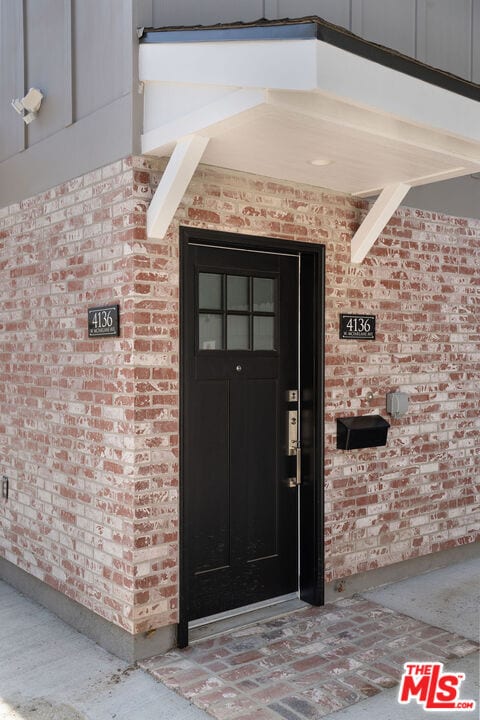 Building Photo - 4136 McFarlane Ave