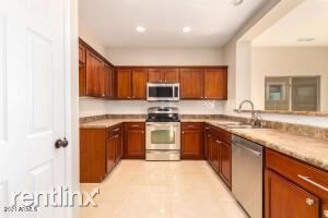 Building Photo - 3 br, 2 bath House - 33494 Sandstone Drive