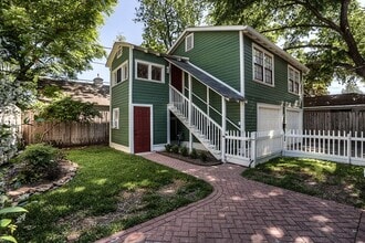 Building Photo - 1119 Jerome St