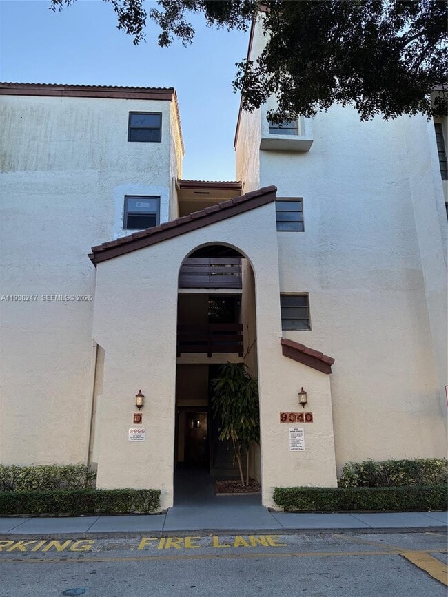 Building Photo - 9040 SW 125th Ave