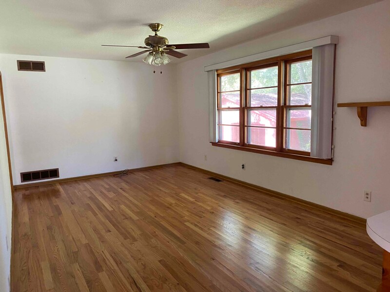 1208 Skyline Dr, Toccoa, GA 30577 House Rental in Toccoa, GA