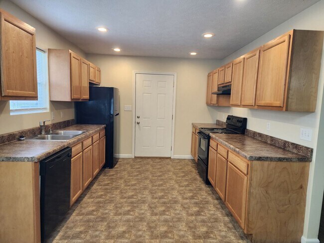 Building Photo - 5 br, 2 bath House - 7920 Audrey Ave.