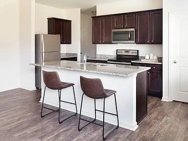 Building Photo - 166 Verona Dr NW